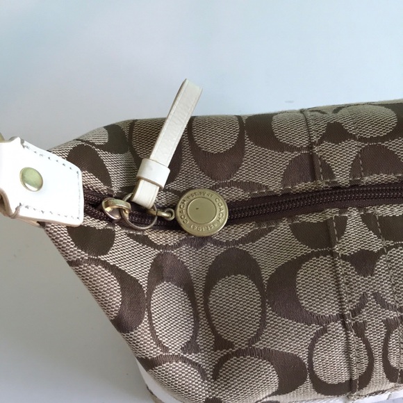 Coach purse - Picture 4 of 5